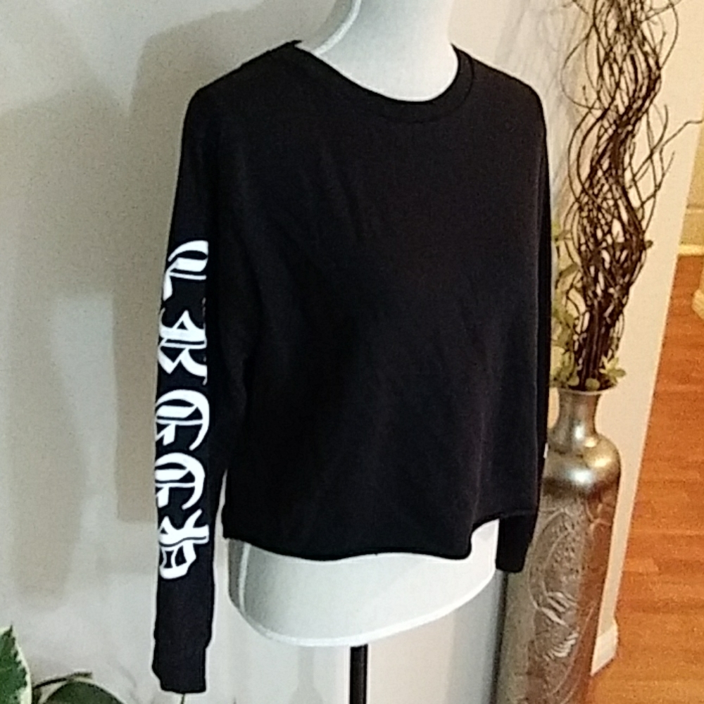 H&M Creed Pullover - Picture 5 of 6